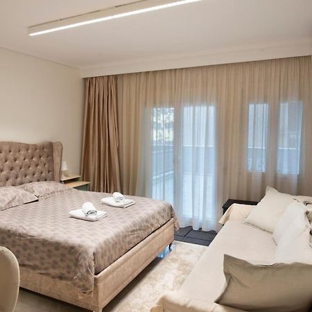 Ag.Sofias Pedestrian Area Luxury Ap. & Big Balcony Apartment Tesalonika Bagian luar foto