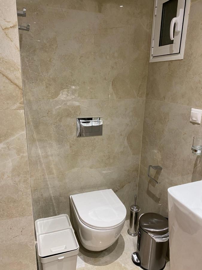 Ag.Sofias Pedestrian Area Luxury Ap. & Big Balcony Apartment Tesalonika Bagian luar foto