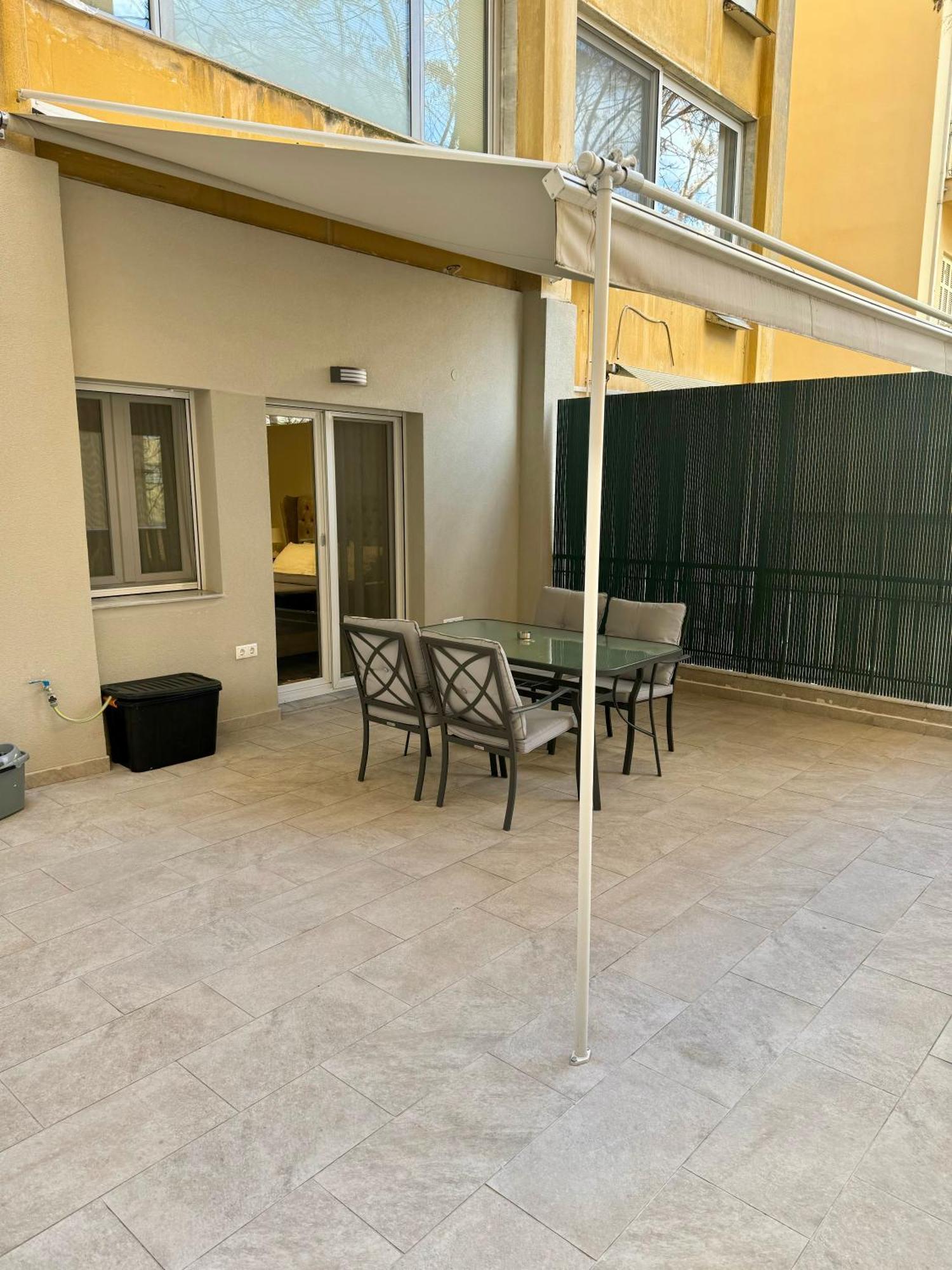 Ag.Sofias Pedestrian Area Luxury Ap. & Big Balcony Apartment Tesalonika Bagian luar foto